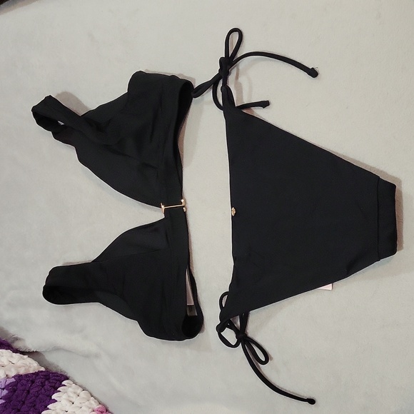 Victoria's Secret Bikini - Picture 8 of 14